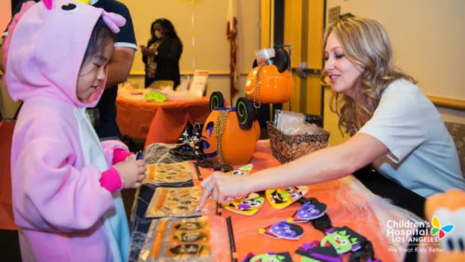 A Wickedly Awesome Halloween At Children's Hospital Los Angeles ...