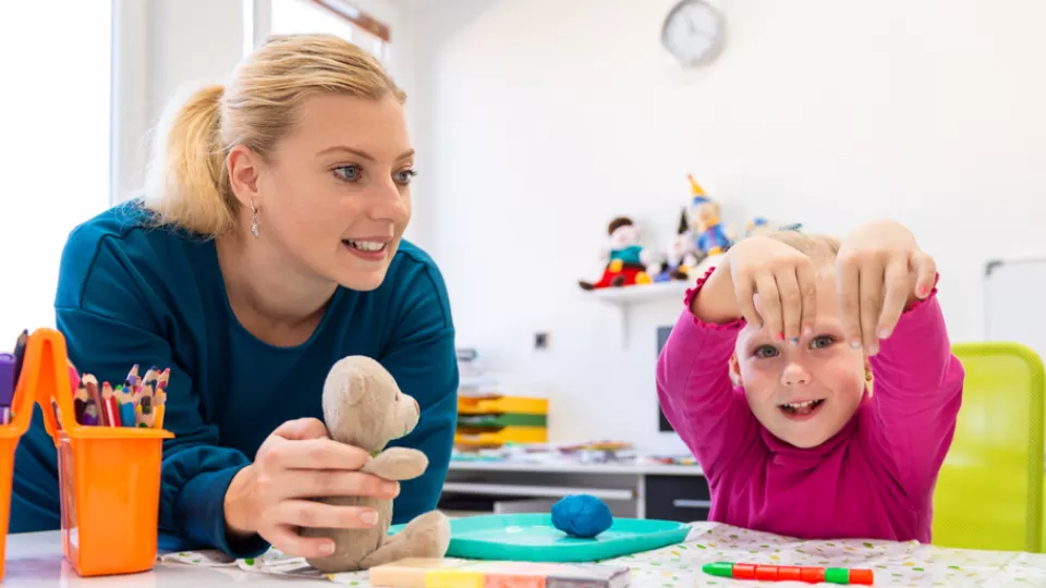 KIDS - velcro board, hand therapy, sensory integration DIY