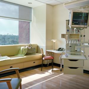 Spacious patient room at CHLA Fetal and Neonatal Institute NICCU